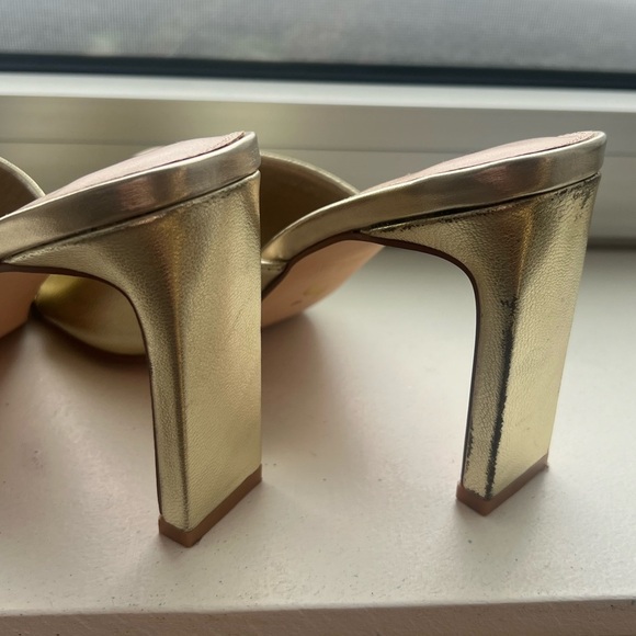 SIREN SHOES KALLIE SHAVED BLOCK HEEL MULE IN SOFT GOLD LEATHER - Picture 5 of 8